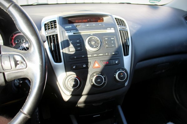 Amortyzator przód lewy Kia Ceed I Lift ED 2011 1.6CRDI D4FB Kombi