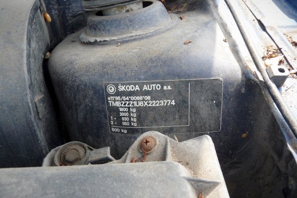 Podnośnik szyby tył prawy Skoda Octavia I 1U 1999 Liftback