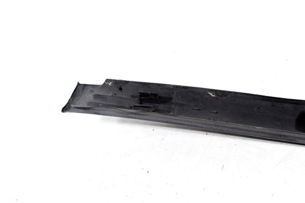 _Listwa szyby czołowej lewa Mercedes Vito W638 1995-2003