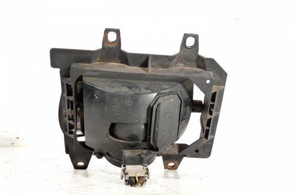 Halogen przód BMW 3 E30 1990 Kombi
