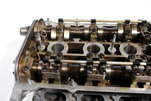 _Głowica prawa VW Passat B5 1996-2005 2.8 V6 ACK