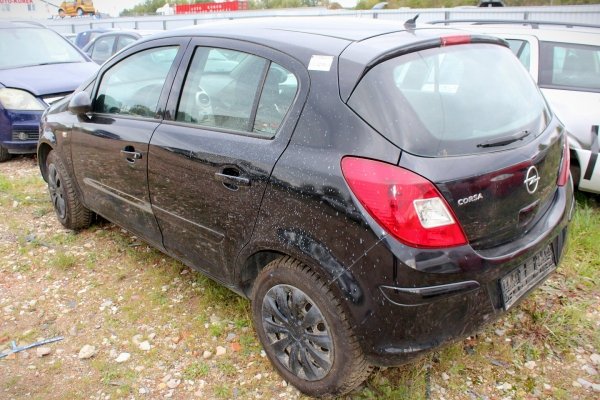Lampa tył lewa Opel Corsa D 2007 Hatchback 5-drzwi 