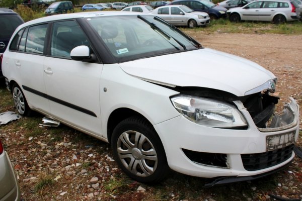 Lewarek zmiany biegów Skoda Fabia II 5J 2012 Kombi 