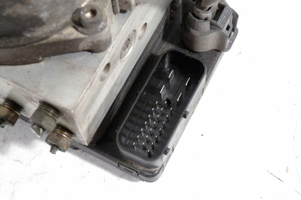 Pompa ABS Honda HRV 2001 1.6i D16W1 Crossover 3-drzwi 