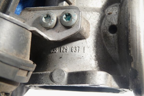 Przepustnica zawór EGR Audi A4 B6 2002 1.9TDI AWX Kombi