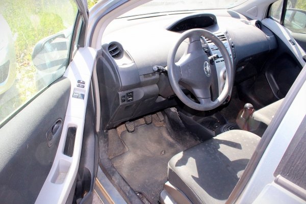 Podszybie Toyota Yaris II XP90 2006 1.0VVTI 1KR-FE Hatchback 5-drzwi