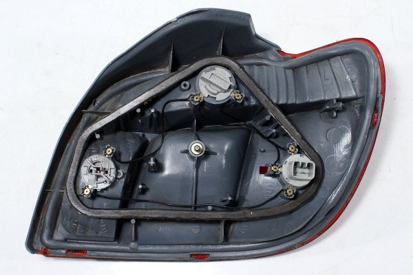 Lampa tył lewa Toyota Yaris I 1999-2003 (wersja japońska)