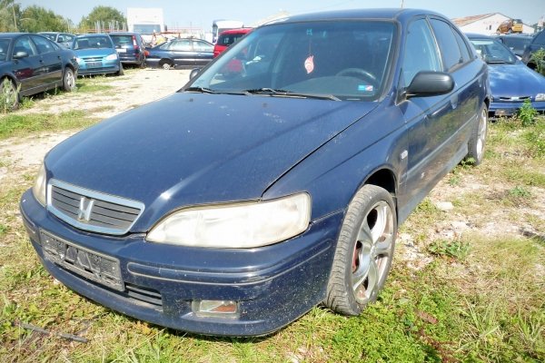 Błotnik przód prawy Honda Accord VI 1999 Sedan 
