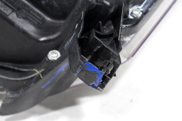 _Reflektor prawy Toyota Avensis T25 Lift 2006-2008 (xenon)