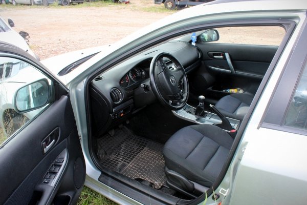 Drzwi przód prawe Mazda 6 GY 2006 Kombi (kod lakieru: 25H)