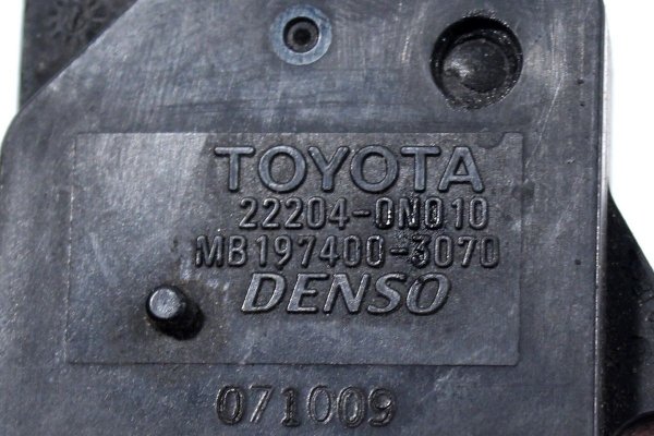 Przepływomierz Toyota Avensis T25 2003-2008 2.2 D-CAT