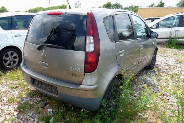 Wentylator chłodnicy Mitsubishi Colt VI Z30 2007 1.3i 16V 4A90 Hatchback 5-drzwi 