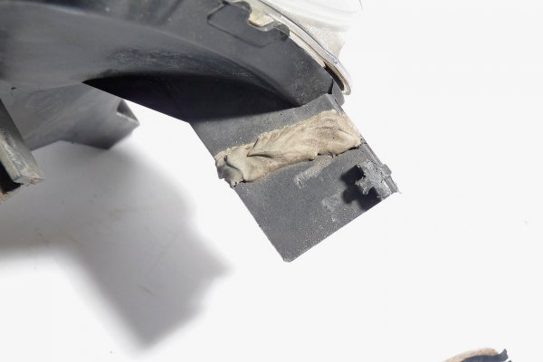 _Reflektor lewy Citroen Berlingo II 2008