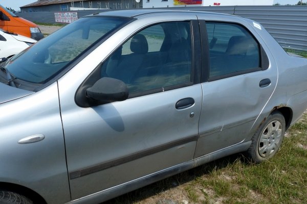 Fiat Albea 2006 1.4i Sedan [B/]