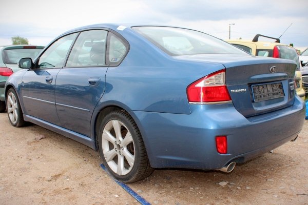 Reflektor prawy Subaru Legacy BL 2008 2.0D EE20Z Sedan