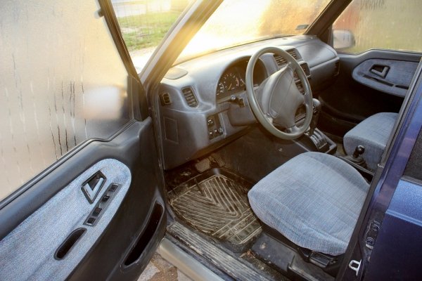 Suzuki Vitara 1996 2.0i V6 H20A Suv 5-drzwi 4x4 [B]