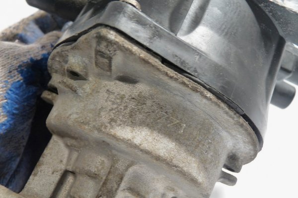Aparat zapłonowy Mitsubishi Sigma 1996 3.0i V6
