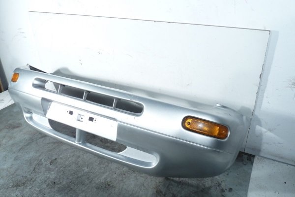 Zderzak przód Nissan Terrano II 1999