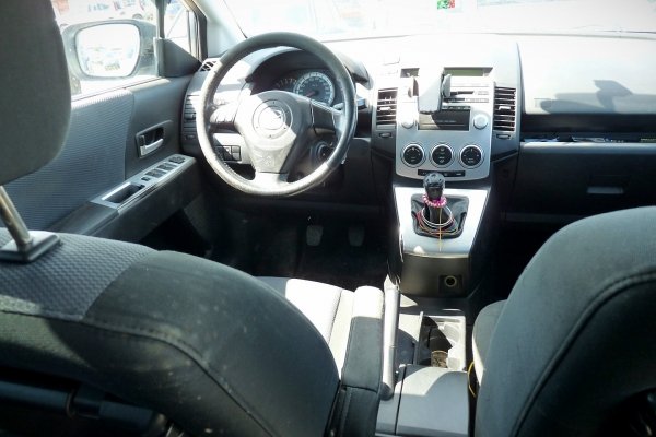 Zwrotnica wahacz wzdłużny tył lewa Mazda 5 CR 2005 2.0i LFF7 Van
