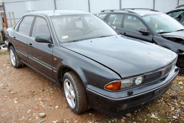 Przepustnica Mitsubishi Sigma 1996 3.0i V6