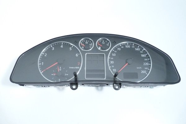 Licznik zegary Audi A4 B5 1997 1.8i Kombi