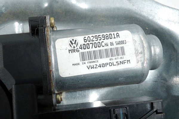 _Podnośnik mechanizm szyby przód prawy VW Polo 9N 2001-2009 3D