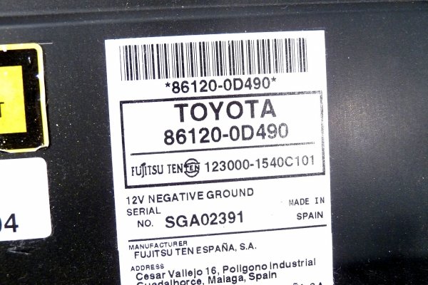 _Radio Toyota Yaris II XP90 2010 Hatchback 5-drzwi 