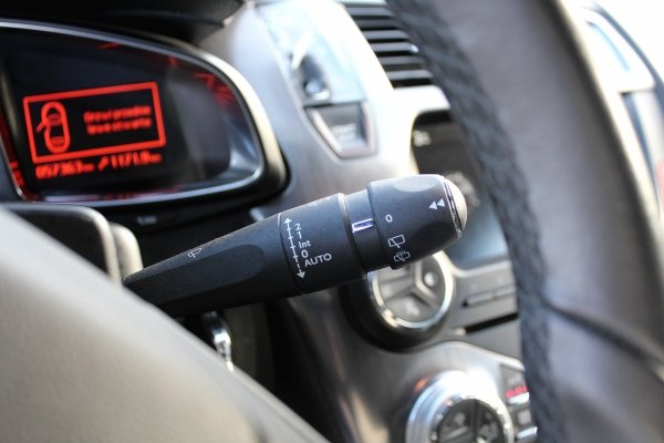 Amortyzator przód prawy Citroen DS5 2014 (2011-2015) 2.0HDI RHH Hatchback 5-drzwi 