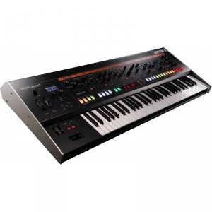 Roland Jupiter X Syntezator