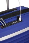 Bagaż ma możliwość zwiększenia objętości. Bagaż ma  zamek szyfrowy TSA oraz port USB