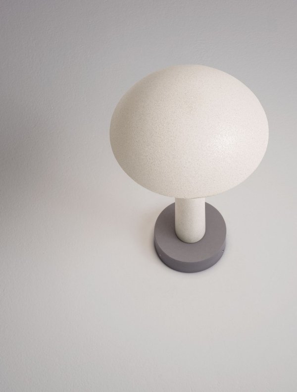 Lampa zewnętrzna do ogrodu stojąca LED biała wykonana z cementu minimalistyczna nowoczesna niska IP65 Luces Exclusivas