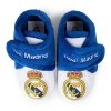 Real Madryt obuwie domowe zapinane na rzep CFRM4
