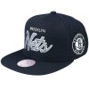 Mitchell & Ness czapka z daszkiem bejsbolówka NBA Brooklyn Nets Team Script 2.0 Snapback Nets HHSS3280-BNEYYPPPBLCK