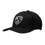 Mitchell & Ness czapka z daszkiem NBA Brooklyn Nets Team Logo High Crown 6 Panel Classic Red Snapback HHSSINTL102-BNEYYPPPBLCK