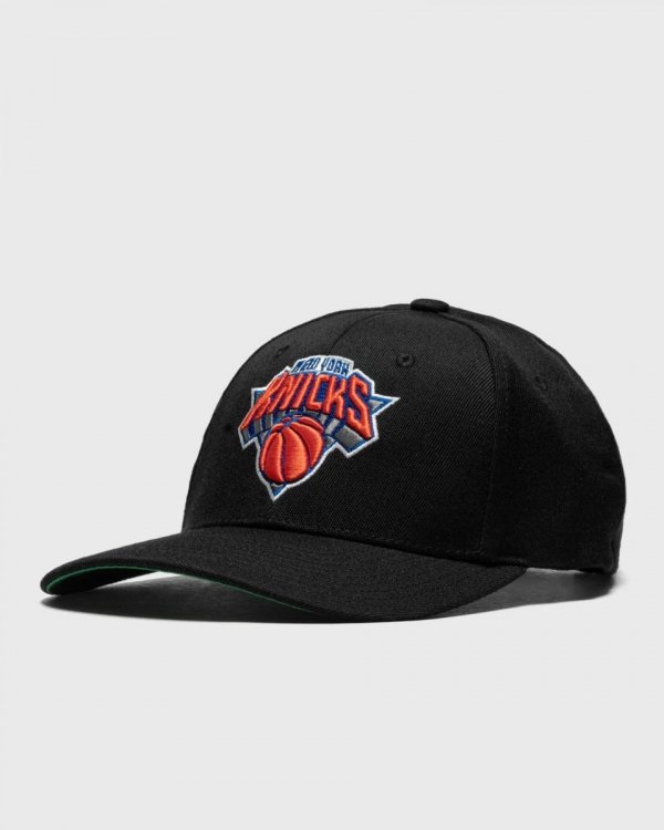 Mitchell &amp; Ness czapka z daszkiem NBA New York Knicks Team Logo High Crown 6 Panel Classic Red Snapback HHSSINTL102-NYKYYPPPBLCK