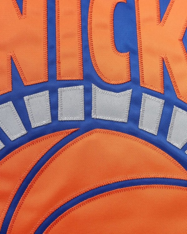 Mitchell &amp; Ness kurtka NBA Heavyweight Satin Jacket New York Knicks OJBF3413-NYKYYPPPROYA