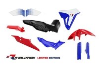 RACETECH (RTECH) KOMPLET PLASTIKÓW Z SIEDZENIEM REVOLUTION HONDA XL 750 TRANSALP 23-25 KOLOR BIAŁY / CZARNY / CZERWONY 