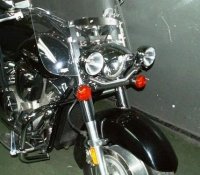 Stelaż pod lampy z uchwytem kierunków Suzuki Volusia, C800, C50 