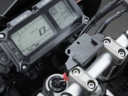 MOCOWANIE GPS Z AMORTYZACJĄ DRGAŃ YAMAHA MT-09 TRACER (14-) SW-MOTECH