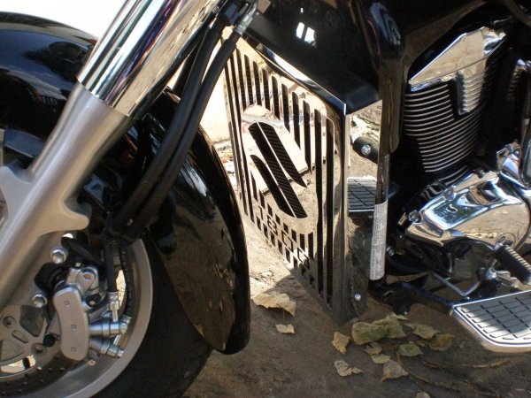 Osłona chłodnicy Suzuki Intruder C1800