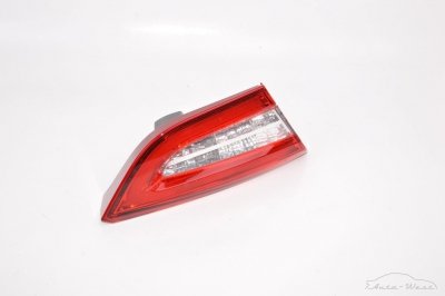 Maserati Quattroporte M156 Lampa klapy lewy tył