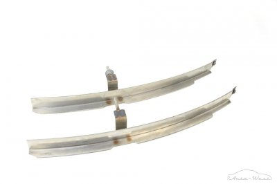 Ferrari F430 430 360 Modena F13rowadnica listwa szyby drzwi prawa przednia