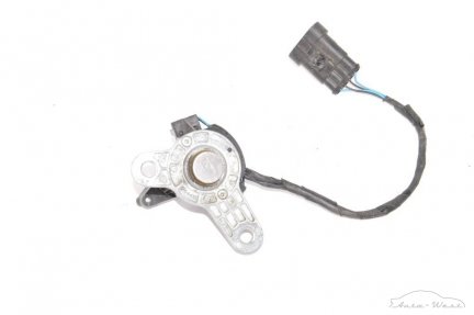Maserati Granturismo Grancabrio M145 Quattroporte M139 Door lock left