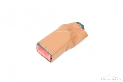 Ferrari California F149 Rear seatbelt buckle