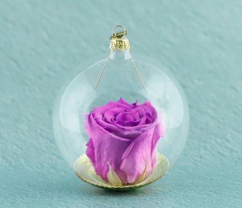 Natürliche haltbare Rose in einer Glaskugel - Heidefarbe