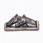 Broszka dwie końskie głowy