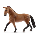   Figurka klacz rasy hanowerskiej HORSE CLUB RED - SCHLEICH