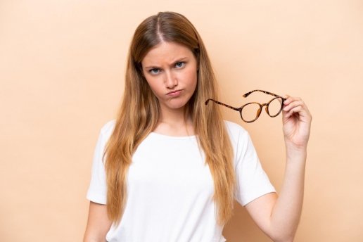 Źle dopasowane okulary – wszystko, co powinniście wiedzieć