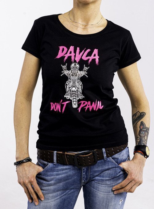DAVCA T-shirt lady don't panic