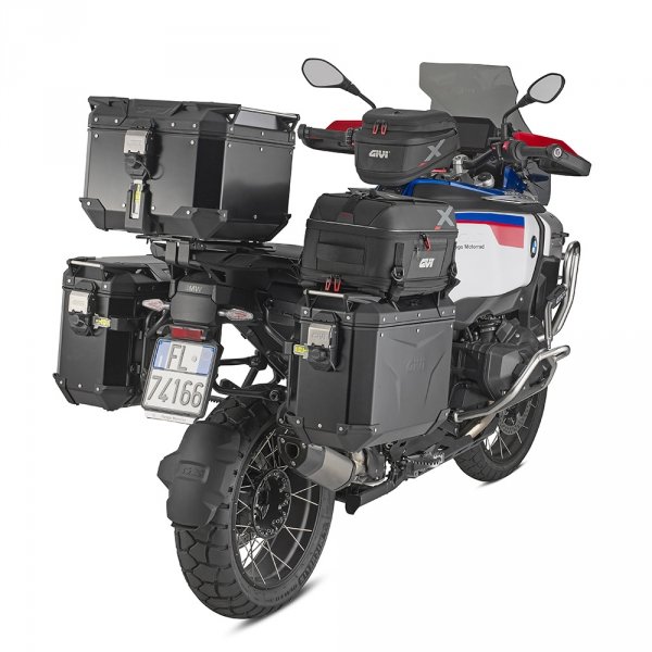 GIVI PLECAK MOTOCYKLOWY 18LT (CZARNY) MODEL X-LINE